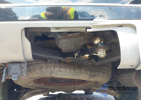 2004 Lincoln Navigator из США, поврежденный, VIN 5LMFU28R04LJ00237